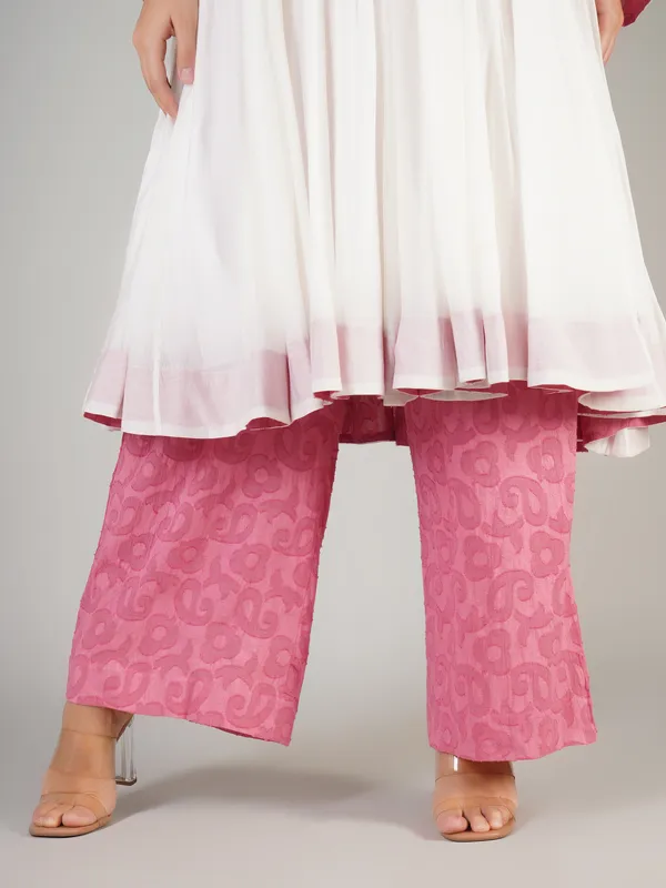 Gulzar_Ivory_&_Mauve_Kalidaar_Set