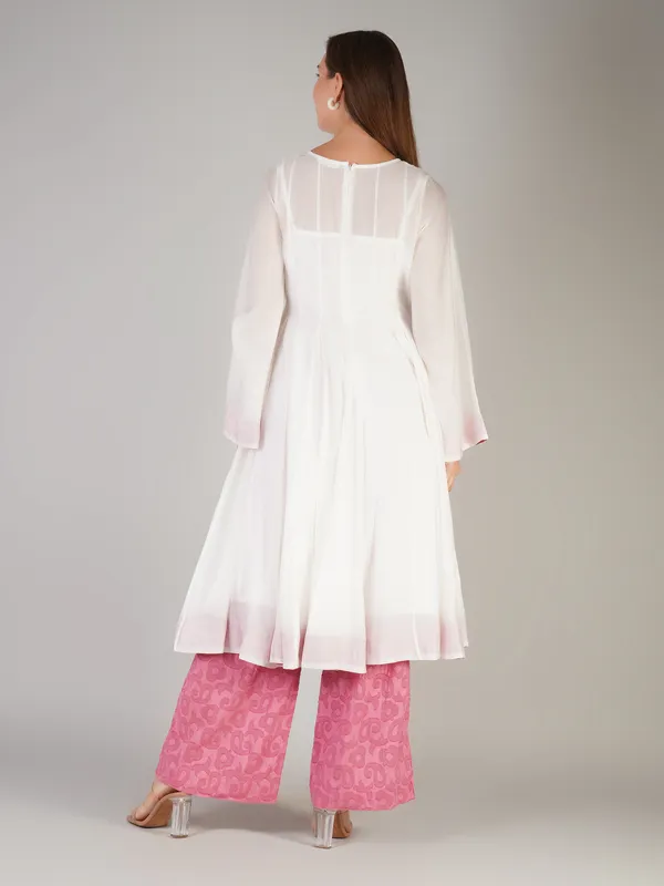 Gulzar_Ivory_&_Mauve_Kalidaar_Set