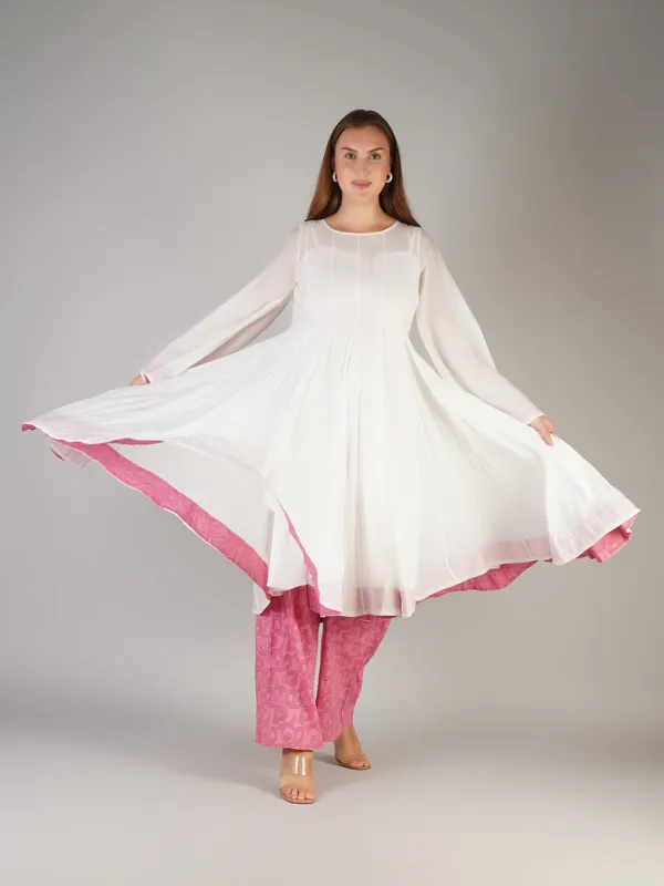 Gulzar_Ivory_&_Mauve_Kalidaar_Set