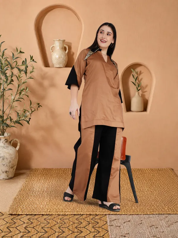 Modern_Geo_Collar_Set