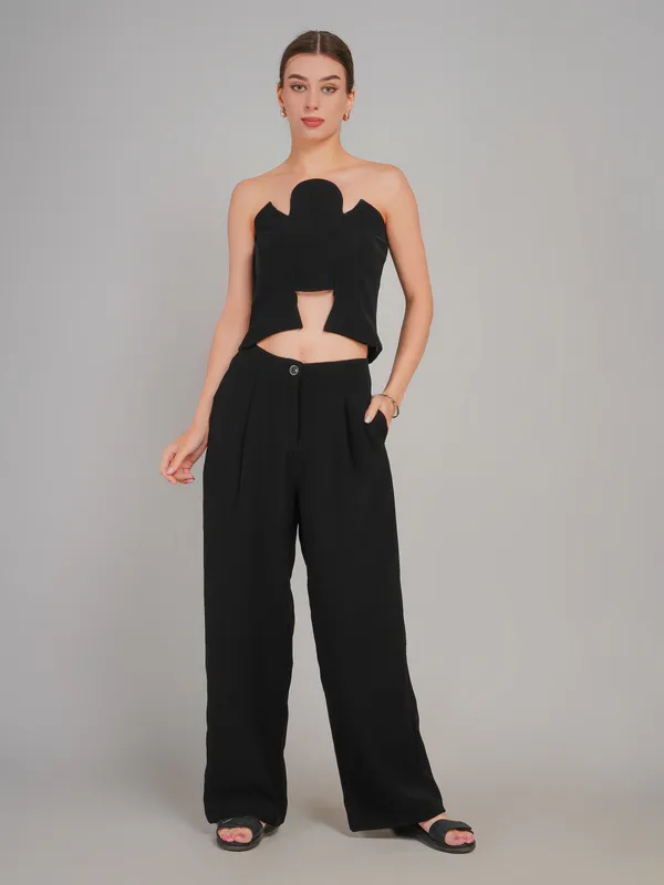 Black_Premium_Fabric_Suit_Set_For_Women