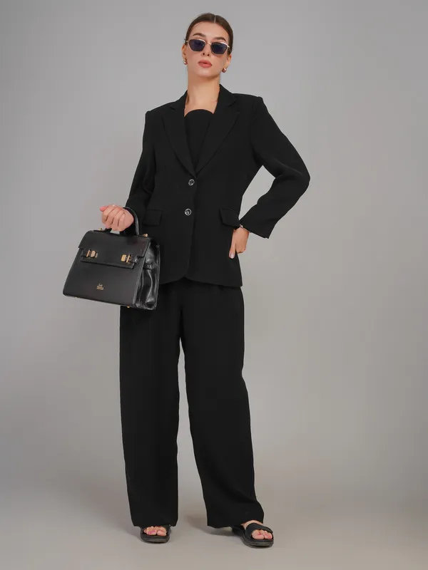 Black_Premium_Fabric_Suit_Set_For_Women