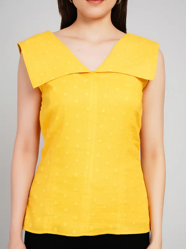 Yellow_Breathable_Pure_Cotton_Stylidh_Collar_Top_For_Women