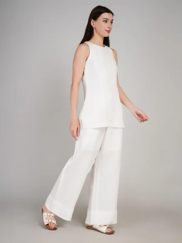 Pure_White_Linen_Cord_Set_To_Give_Luxury_Feel_To_Boss_Lady_.