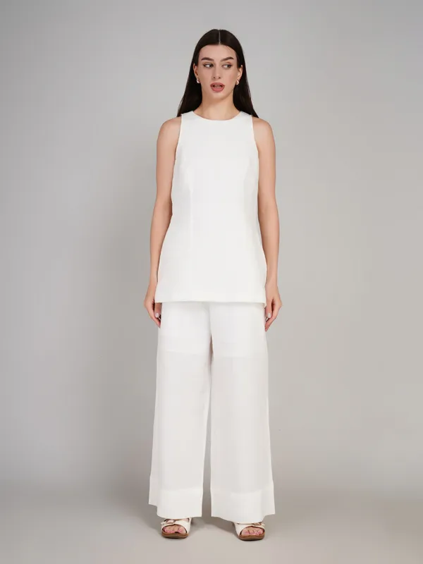 Pure_White_Linen_Cord_Set_To_Give_Luxury_Feel_To_Boss_Lady_.