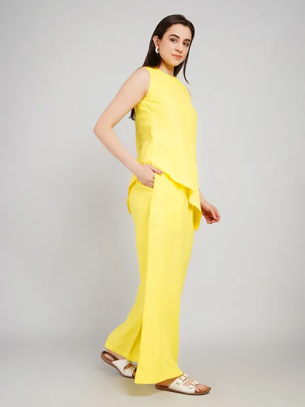 Yellow_Pure_Linen_Cord_Set_For_Women