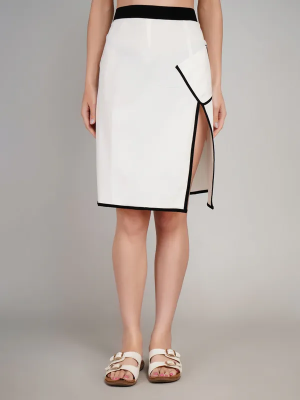 White_Poly_Lycra_Skirt_For_Women