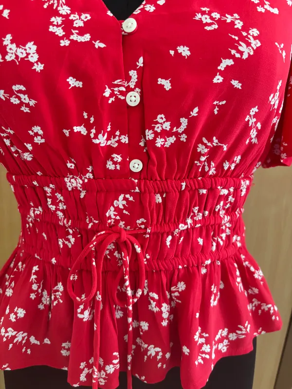 Women__Red_Color_DItsy_Floral_Printed_Laila_Top