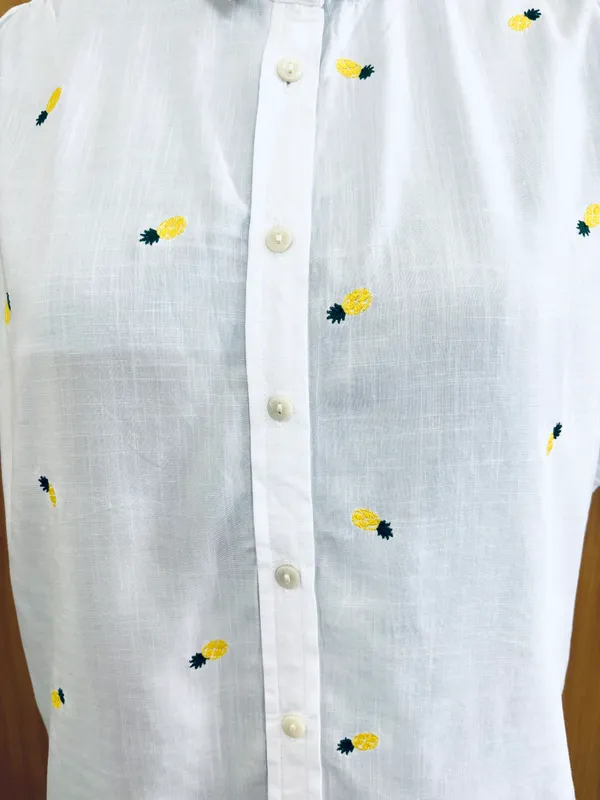 Women__White_Color_Cotton__Linen_Fabric__Emroidered__Shirt.