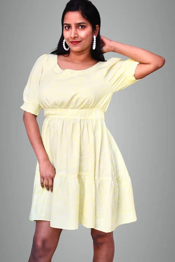 Yellow_Printed_Tiered_Short_Dress_For_Women