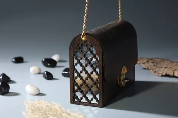 Brown_Lasercut_Mughal_Jaali_Handbag_With_Mirror_For_Women