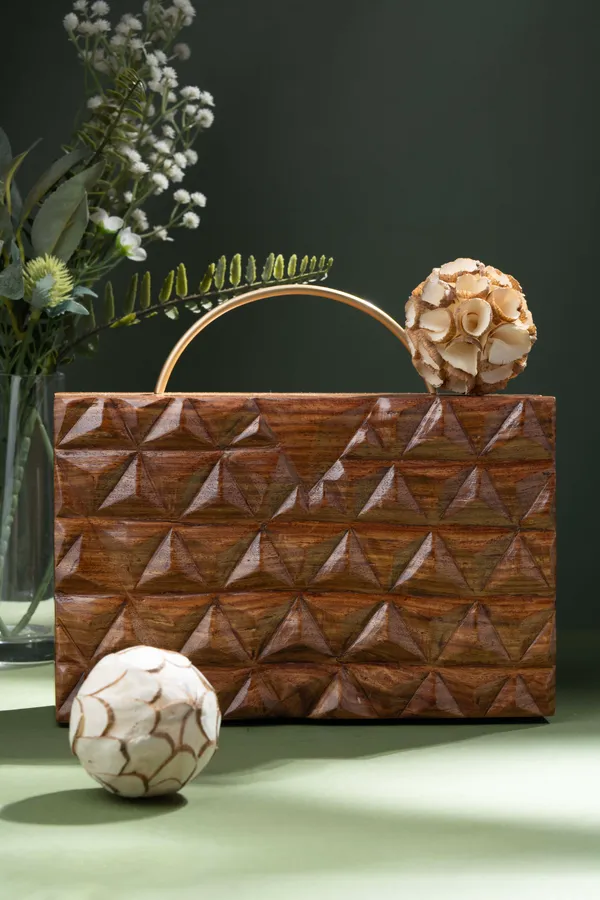Brown_Hand_Carved_Triangle_Geometric_Pattern_Bag_With_Half_Round_Handle_For_Women