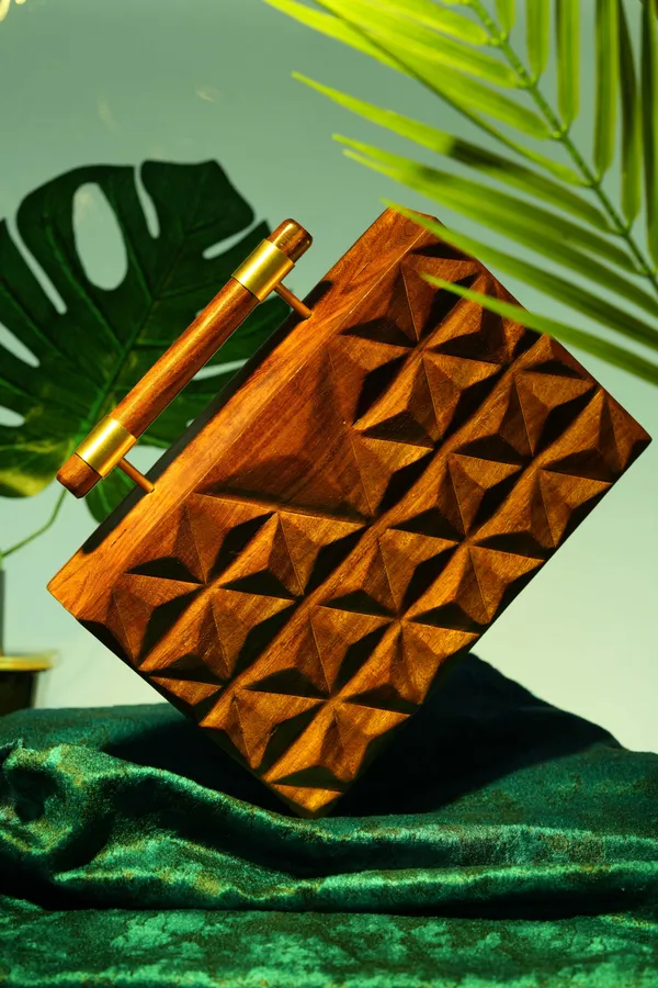 Brown_Hand_Carved_Triangular_Pattern_Bag_With_Dowel_Handle_For_Women