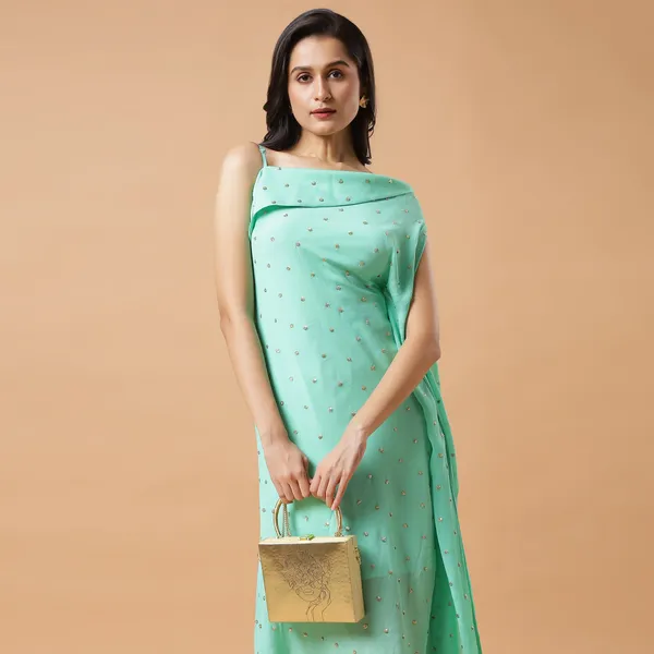 Gold_Chic_Square_Brass_Bag_With_Floral_Lady_For_Women