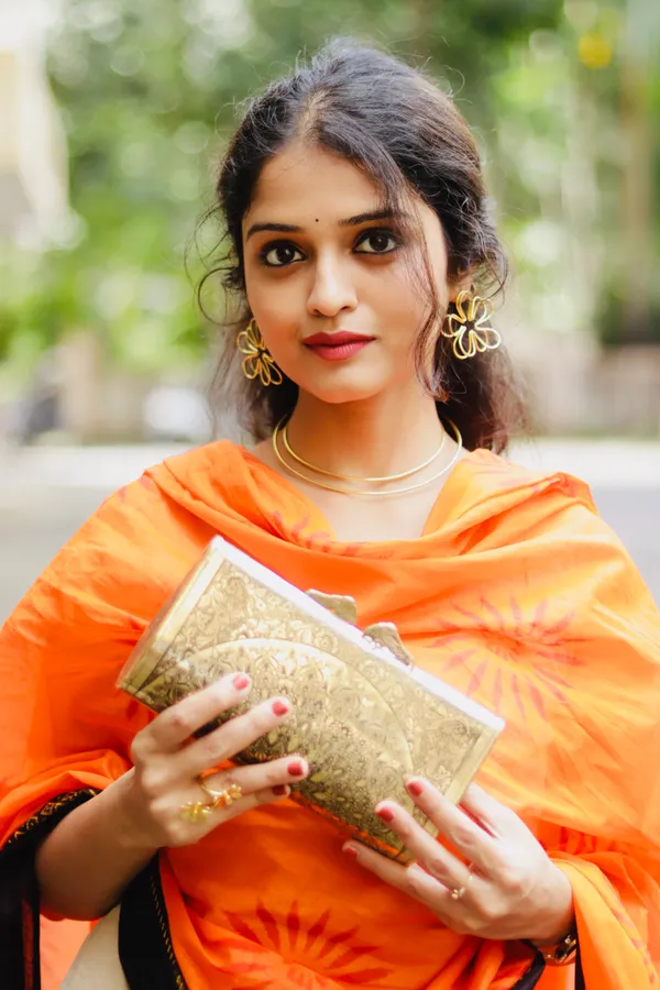 Gold_Mandala_Brass_Ethnic_Clutch_For_Women