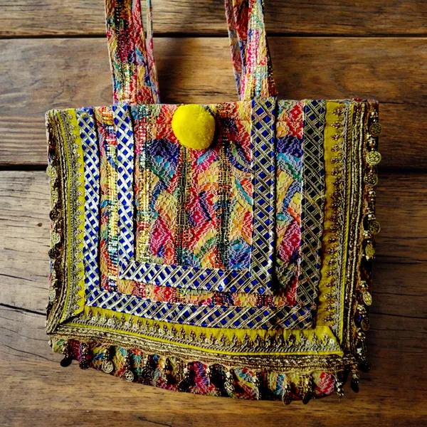 Green_Xlarge_Size_Tote_Bags_In_Jacquard_Fabric_With_Coin_Lace_Border_For_Women