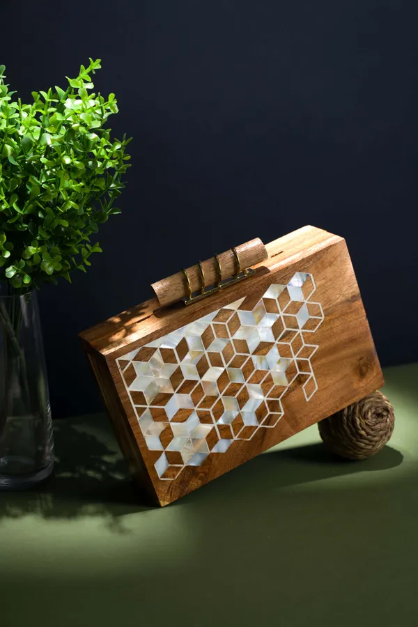 Brown_Mother_Of_Pearl_Inlay_Bag_In_Acacia_For_Women