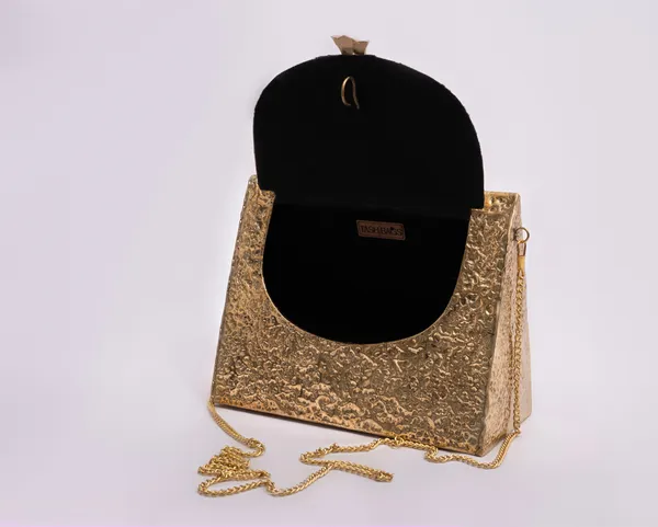 Gold_Triangle_Hammered_Brass_Bow_Bag_In_Gold_Shade_For_Women
