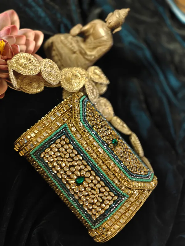 Green_Sheesh_Mahal_Noor_Bag_In_Kundan_And_Glass_For_Women