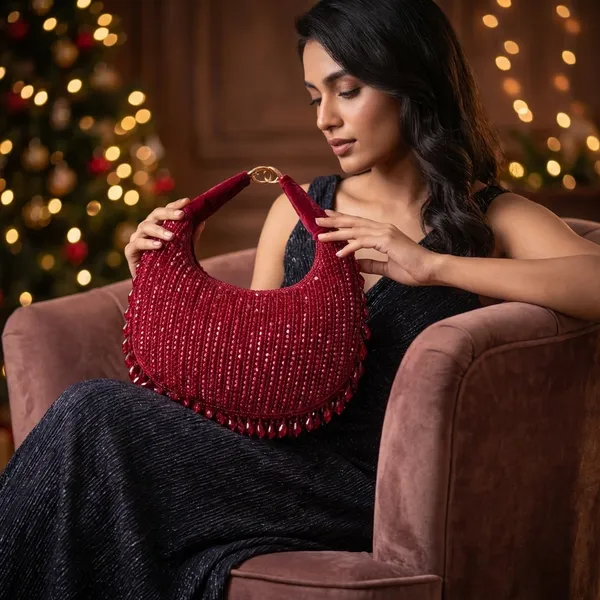 Maroon_Lumiere_Crystal_Velvet_Party_Bag_Collection_For_Women