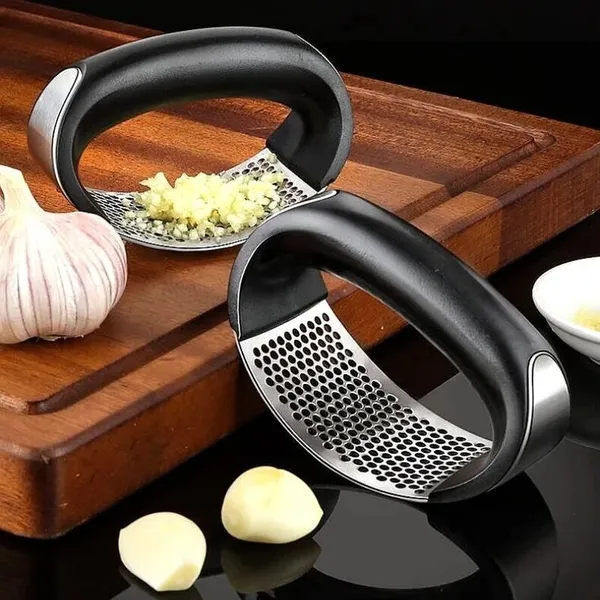 Stainless_Steel_Garlic_Crusher_For_Kitchen