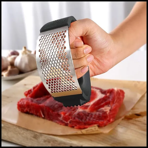Stainless_Steel_Garlic_Crusher_For_Kitchen