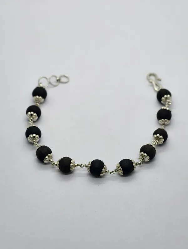 Silver_And_Black_Karungali_Bracelet_11_Beads_8_Mm_Spiritual_Wrist_Bracelet