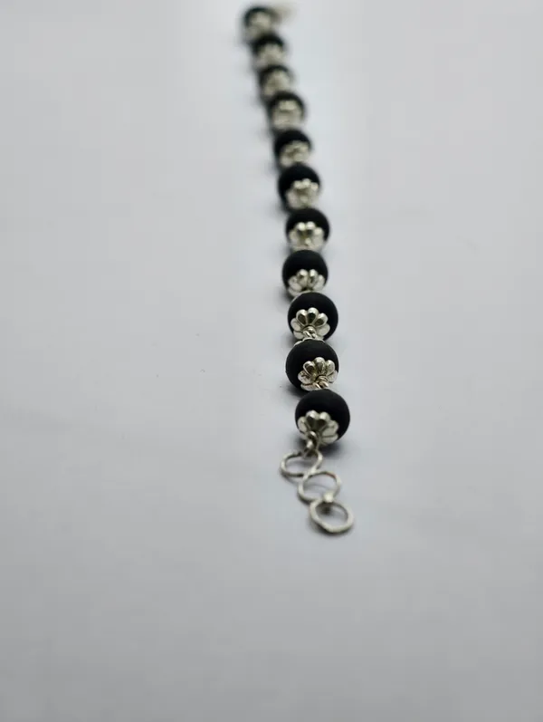 Silver_And_Black_Karungali_Bracelet_11_Beads_8_Mm_Spiritual_Wrist_Bracelet