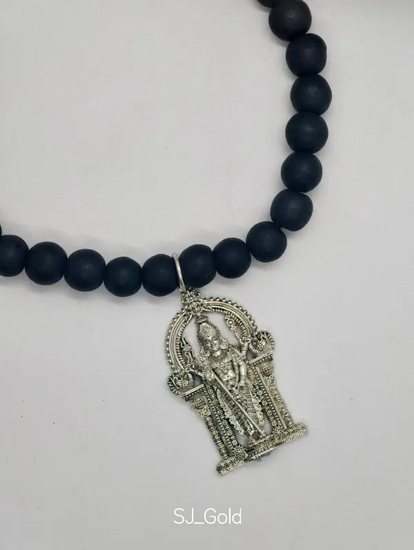 Silver_And_Black_Murugan_Swamy_Pendant_For_Unisex