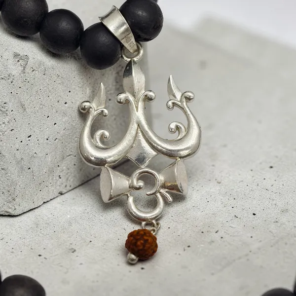 Silver_Trishul_Pendant_For_Unisex