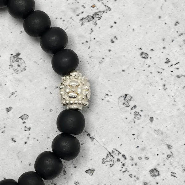 Silver_And_Black_Karungali_Band_30_Beads_8_Mm_Spiritual_Wrist_Band