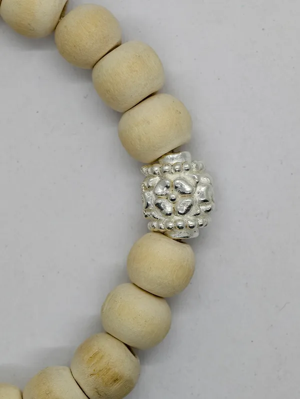 Silver_And_Light_Brown_Tulsi_Band_8_Mm_Beads_Spiritual_Wrist_Band