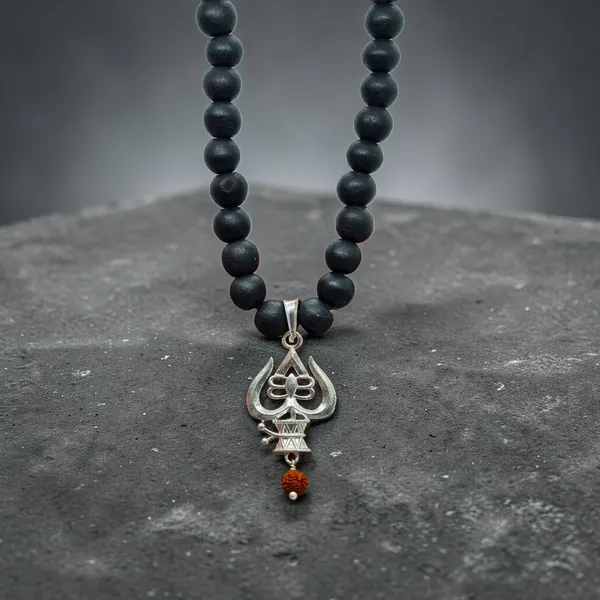 Silver_And_Black_Trishul_Pendant_For_Unisex