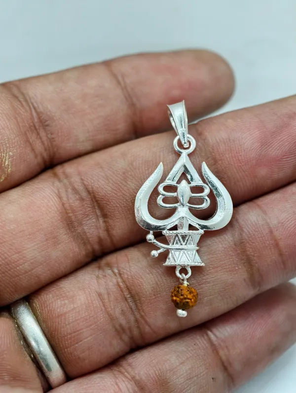Silver_Trishul_Pendant_For_Unisex