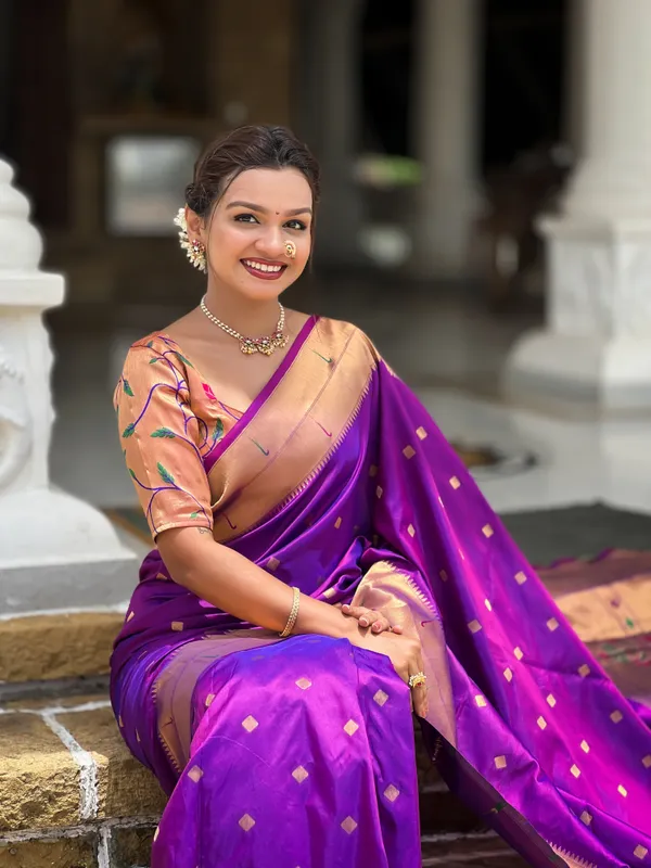 Magenta_Soft_Pethani_Silk_Saree_With_Zari_Weaving_Motifs_Design_And_Meenakari_Weaving_Rich_Pallu_With_Meenakari_Weaving_Double_Munia_Border_And_Tassels_Attached_At_Pallu_End_Blouse_For_Women