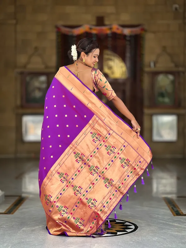 Purple_Soft_Pethani_Silk_Saree_With_Zari_Weaving_Motifs_Design_And_Meenakari_Weaving_Rich_Pallu_With_Meenakari_Weaving_Double_Munia_Border_And_Tassels_Attached_At_Pallu_End_Blouse_For_Women