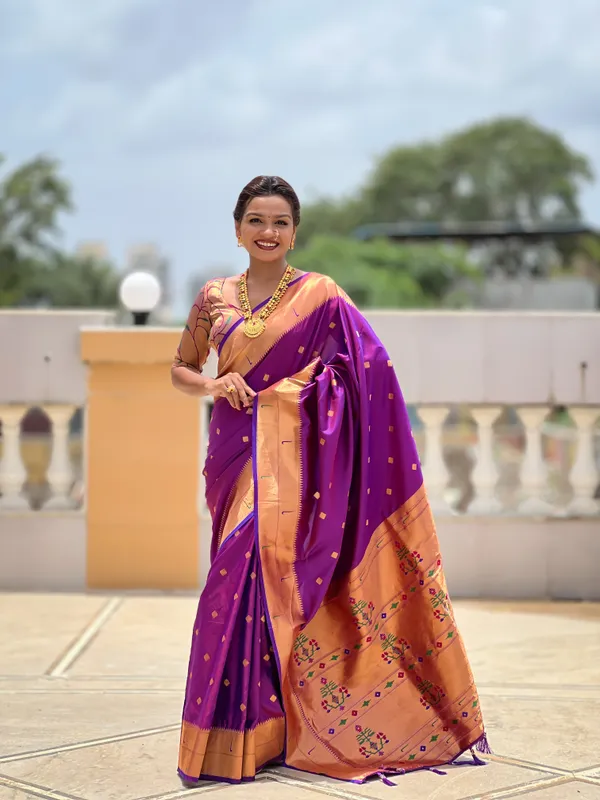 Purple_Soft_Pethani_Silk_Saree_With_Zari_Weaving_Motifs_Design_And_Meenakari_Weaving_Rich_Pallu_With_Meenakari_Weaving_Double_Munia_Border_And_Tassels_Attached_At_Pallu_End_Blouse_For_Women