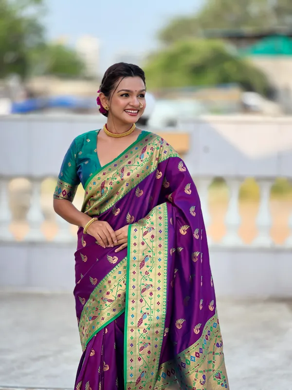 Magenta_Soft_Pethani_Silk_Saree_With_Zari_Weaving_Motifs_Design_And_Meenakari_Weaving_Rich_Pallu_With_Meenakari_Weaving_Border_And_Tassels_Attached_At_Pallu_End_Blouse_For_Women