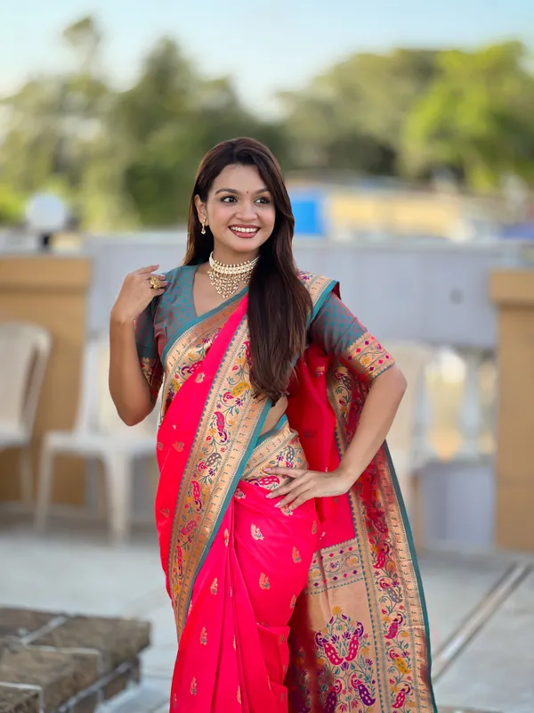 Rani_Pink_Soft_Pethani_Silk_Saree_With_Zari_Weaving_Motifs_Design_And_Meenakari_Weaving_Rich_Pallu_With_Meenakari_Weaving_Border_And_Tassels_Attached_At_Pallu_End_Blouse_For_Women