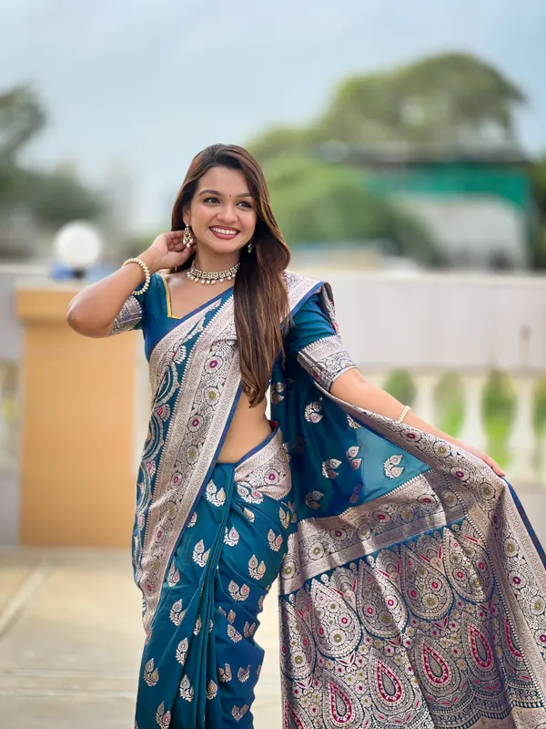 Morpis_Soft_Banarasi_Silk_Saree_With_Zari_Weaving_Meenakari_Touchup_Design_All_Over_The_Saree_And_Meenakari_Weaving_Rich_Pallu_For_Women