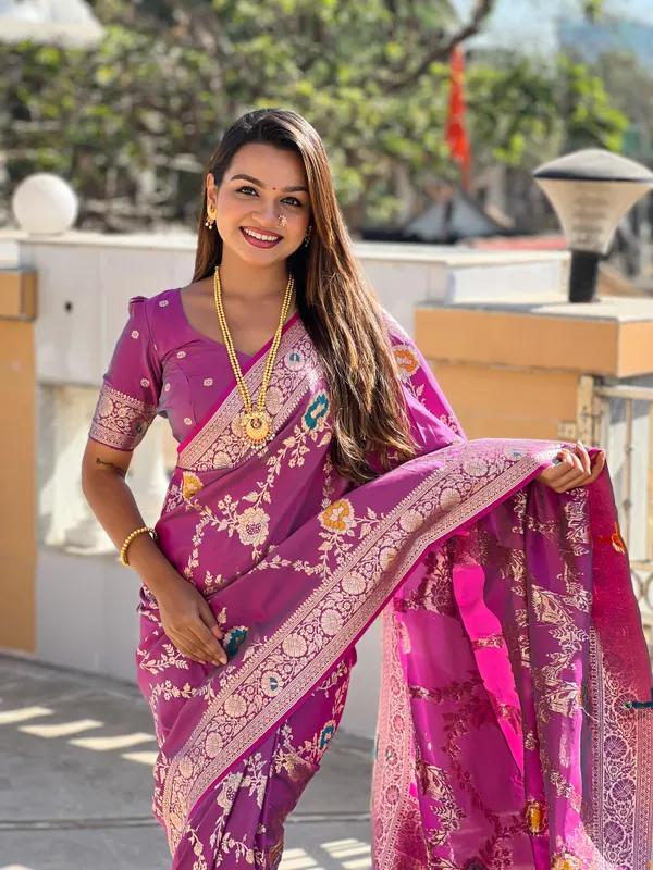 Onion_Soft_Banarasi_Silk_Saree_With_Zari_Weaving_Meenakari_Touchup_Design_All_Over_The_Saree_And_Meenakari_Weaving_Rich_Pallu_For_Women