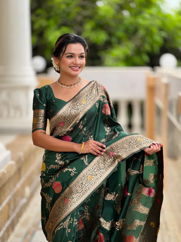 Green_Soft_Banarasi_Silk_Saree_With_Zari_Weaving_Meenakari_Touchup_Design_All_Over_The_Saree_And_Meenakari_Weaving_Rich_Pallu_For_Women