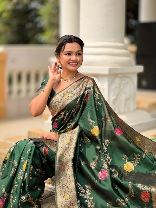 Green_Soft_Banarasi_Silk_Saree_With_Zari_Weaving_Meenakari_Touchup_Design_All_Over_The_Saree_And_Meenakari_Weaving_Rich_Pallu_For_Women