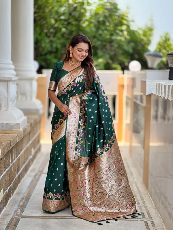 Green_Soft_Banarasi_Silk_Saree_With_Zari_Weaving_Meenakari_Touchup_Design_All_Over_The_Saree_And_Meenakari_Weaving_Rich_Pallu_For_Women