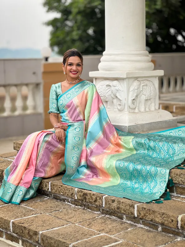 Rama_Soft_Silk_Saree_With_Zari_Weaving_Meenakari_Design_All_Over_The_Saree_And_Zari_Weaving_Contrast_Rich_Pallu_With_Cotrast_Weaving_Border_And_Tassels_Attached_At_Pallu_End_Blouse_For_Women