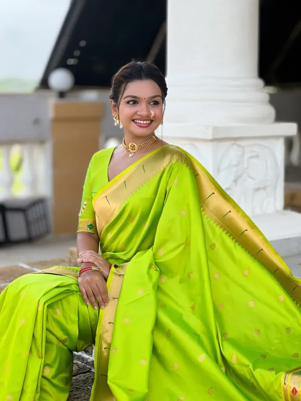 Parrot_Green_Soft_Pethani_Silk_Saree_With_Zari_Weaving_Motifs_Design_And_Meenakari_Weaving_Rich_Pallu_With_Meenakari_Weaving_Munia_Border_And_Tassels_Attached_At_Pallu_End_Blouse_For_Women