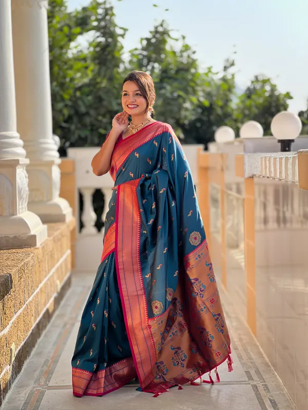Morpis_Soft_Pethani_Silk_Saree_With_Zari_Weaving_Motifs_Design_And_Meenakari_Weaving_Rich_Pallu_With_Meenakari_Weaving_Border_And_Tassels_Attached_At_Pallu_End_Blouse_For_Women
