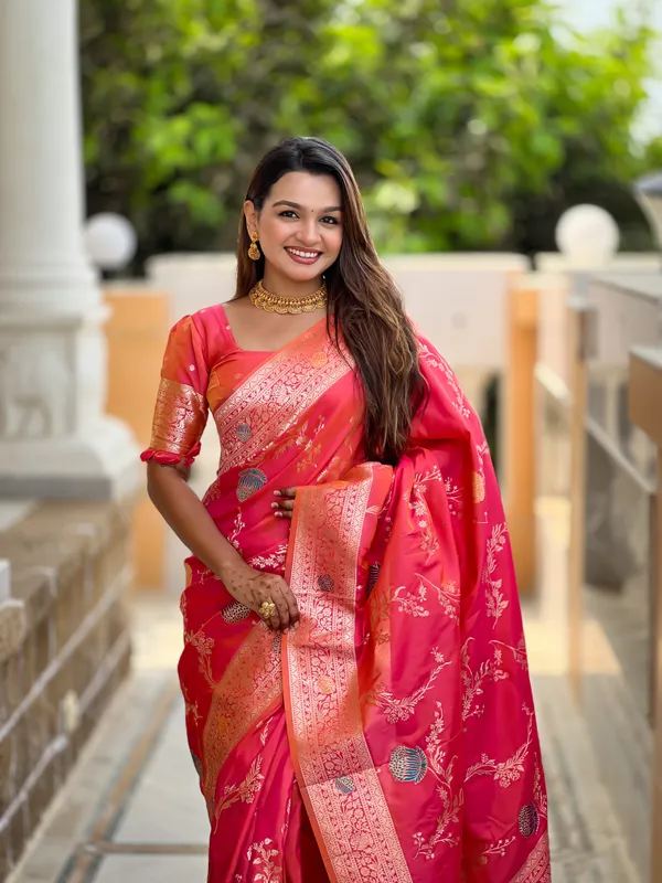 Gajri_Pink_Soft_Banarasi_Silk_Saree_With_Zari_Weaving_Meenakari_Touchup_Design_All_Over_The_Saree_And_Meenakari_Weaving_Rich_Pallu_For_Women