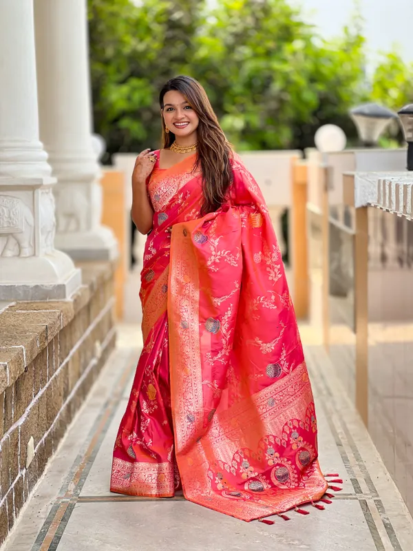 Gajri_Pink_Soft_Banarasi_Silk_Saree_With_Zari_Weaving_Meenakari_Touchup_Design_All_Over_The_Saree_And_Meenakari_Weaving_Rich_Pallu_For_Women