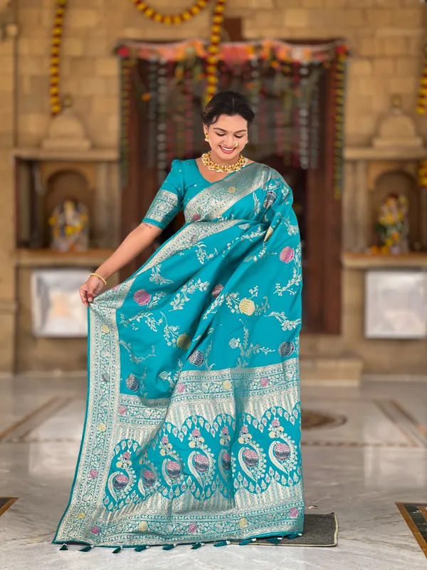 Rama_Soft_Banarasi_Silk_Saree_With_Zari_Weaving_Meenakari_Touchup_Design_All_Over_The_Saree_And_Meenakari_Weaving_Rich_Pallu_For_Women